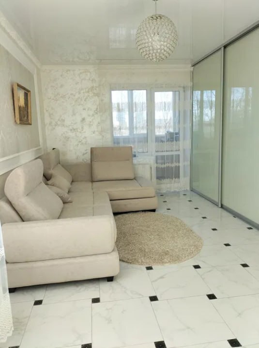 Продаж 2-кімнатної квартири 77.8 м², Інститутський пров.