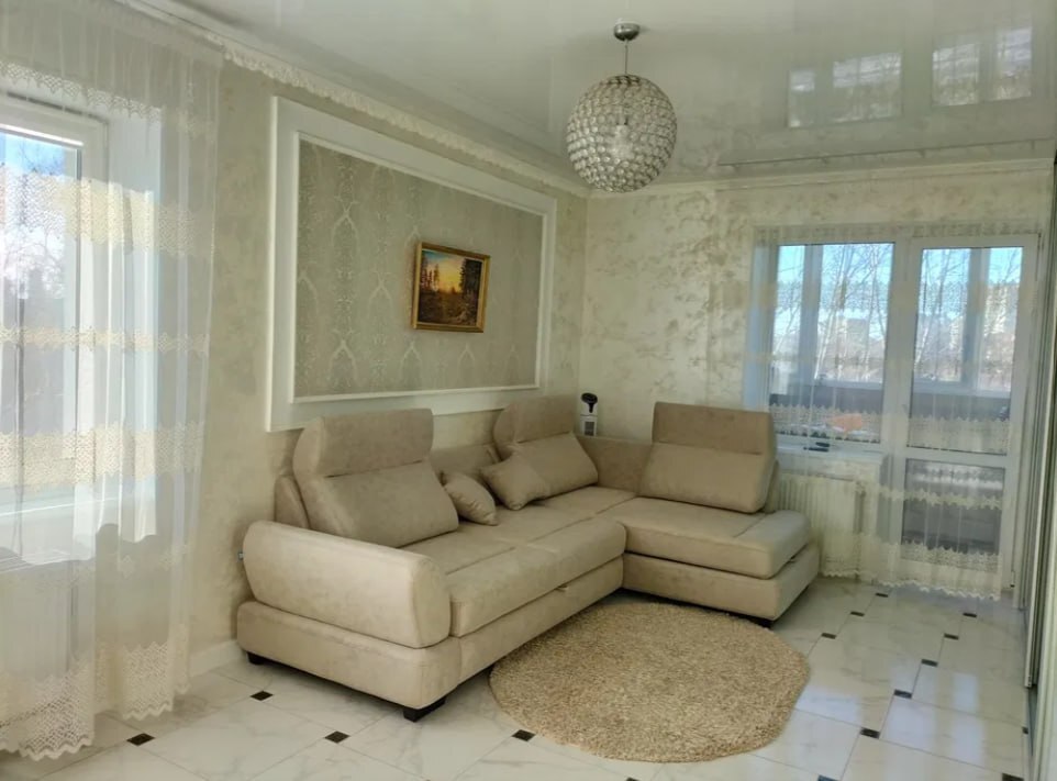 Продаж 2-кімнатної квартири 77.8 м², Інститутський пров.