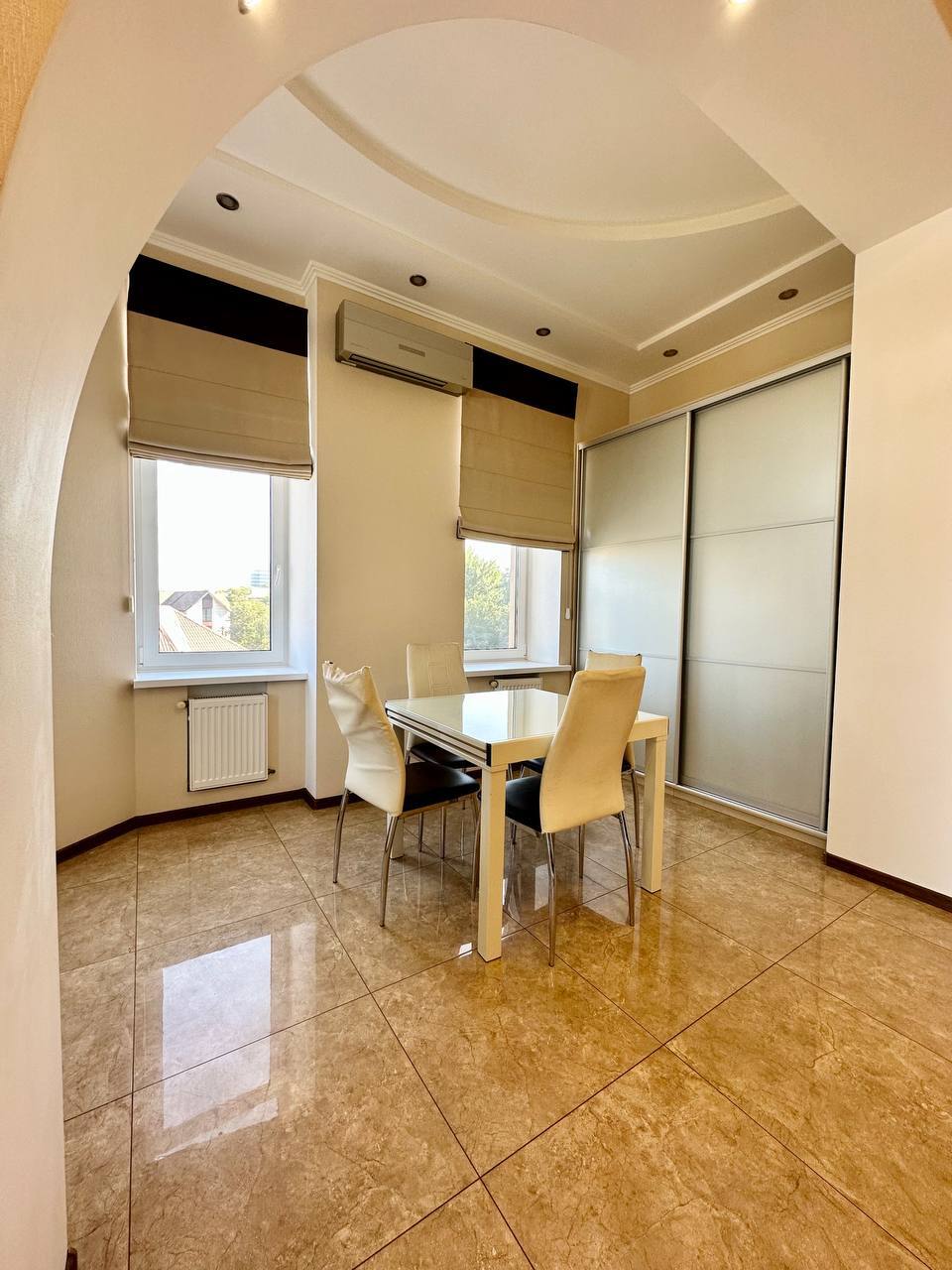 Оренда 3-кімнатної квартири 120 м², Болгарська вул.