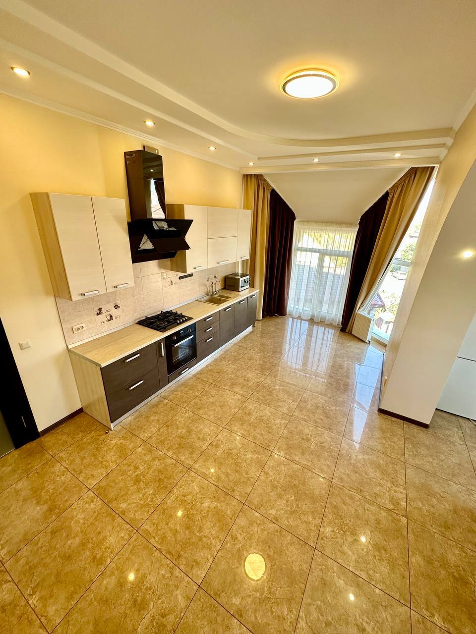 Оренда 3-кімнатної квартири 120 м², Болгарська вул.