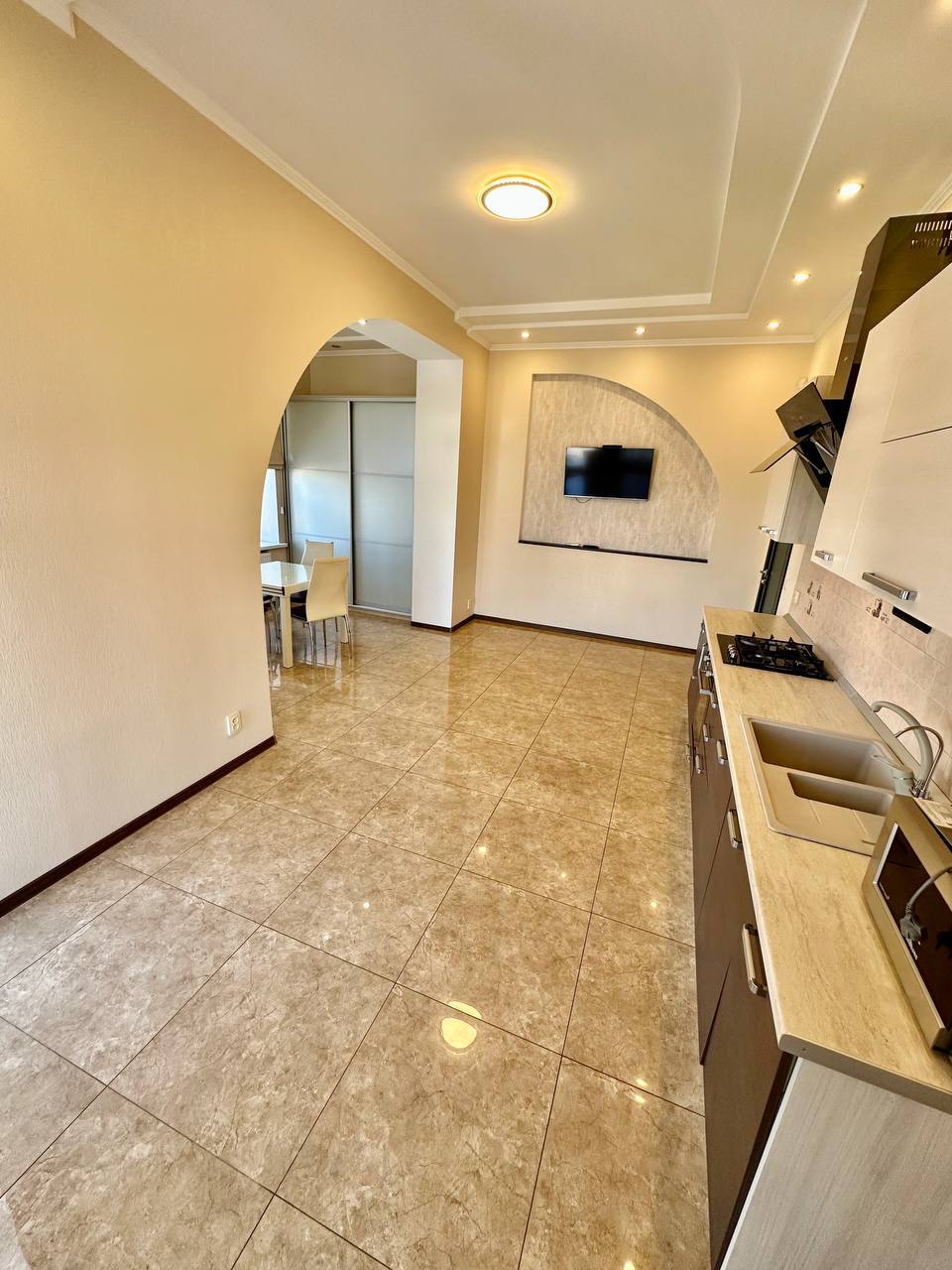 Оренда 3-кімнатної квартири 120 м², Болгарська вул.