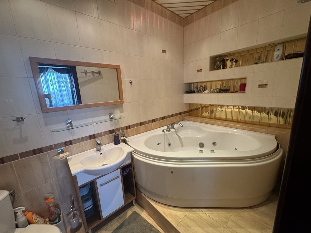 Аренда 3-комнатной квартиры 75 м², Титова ул.
