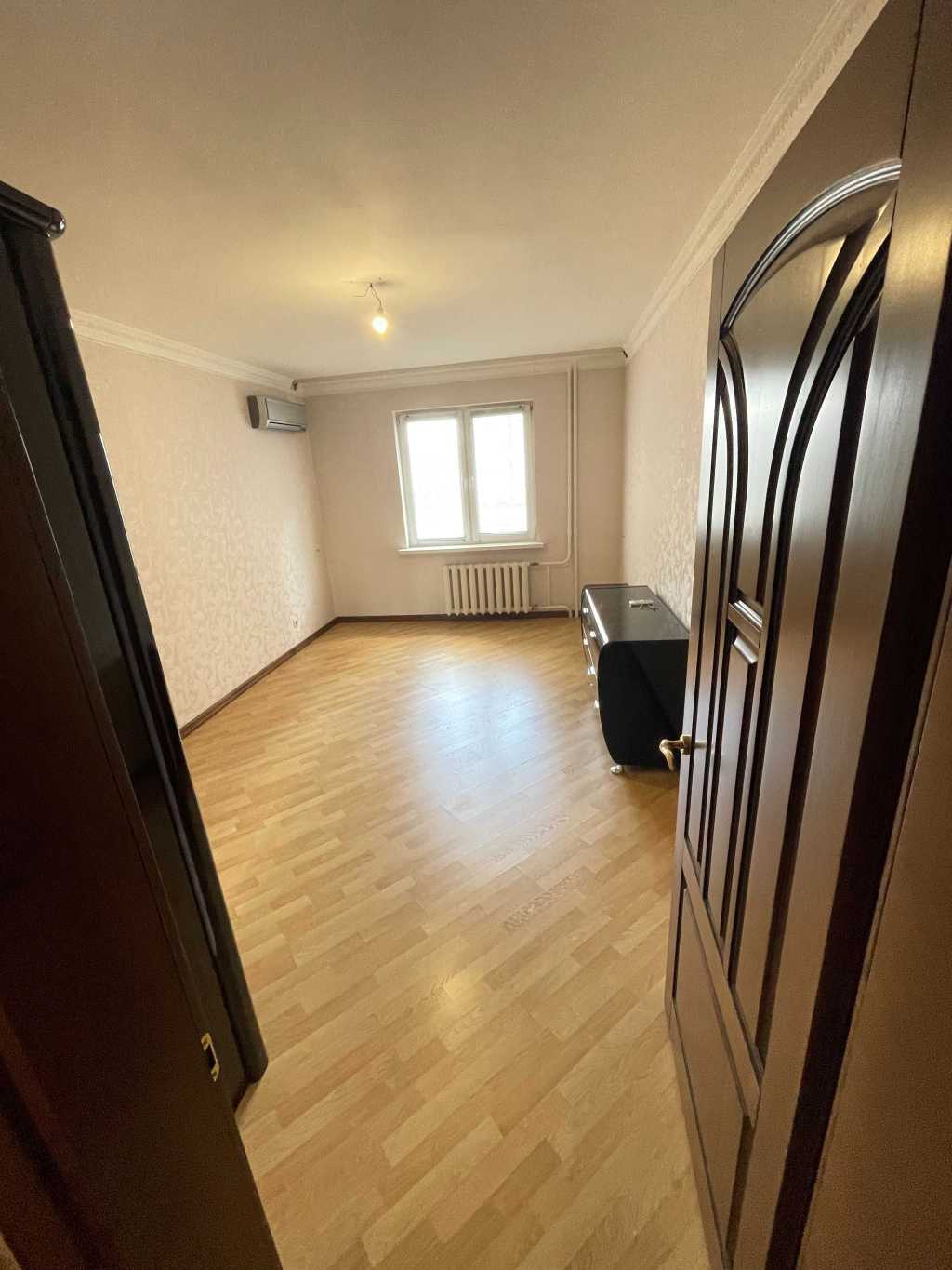 Продаж 3-кімнатної квартири 98 м², Миколи Закревського вул.