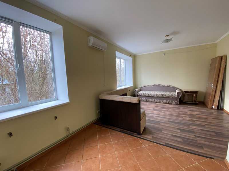 Продаж 2-кімнатної квартири 57.6 м², Слободская, 108а