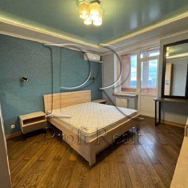 Продаж 1-кімнатної квартири 60 м², Олевська вул., 9