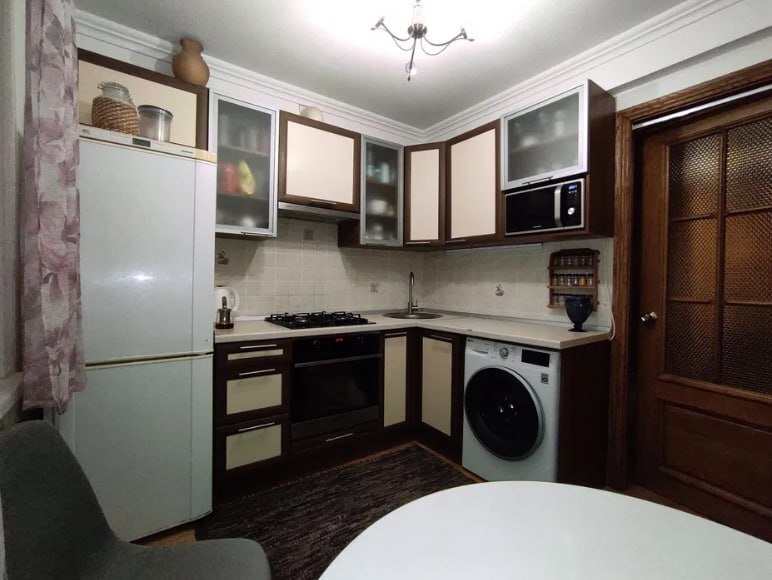Продаж 2-кімнатної квартири 48 м², Харківська вул.