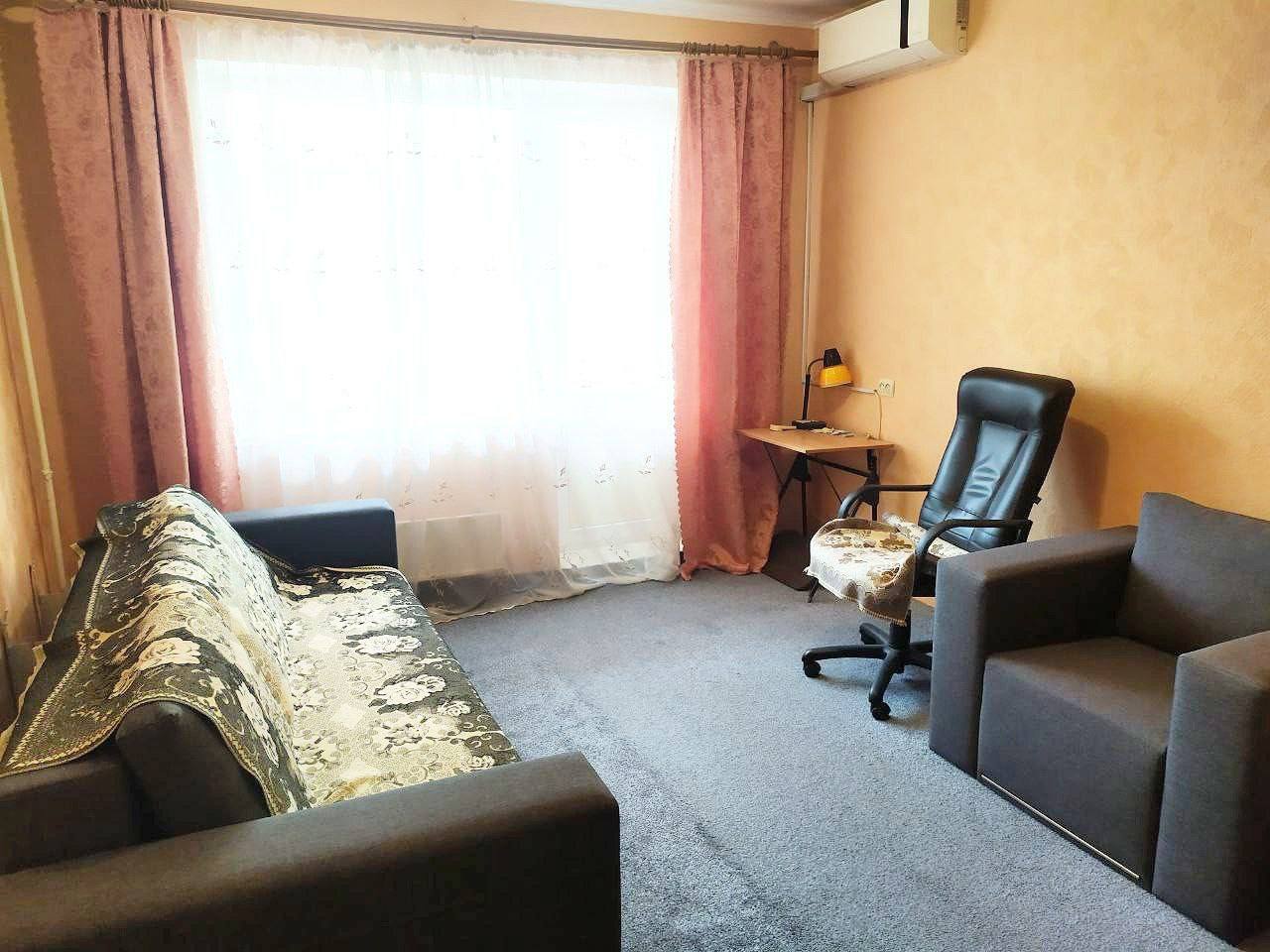Продаж 2-кімнатної квартири 52.4 м², Лермонтова вул.