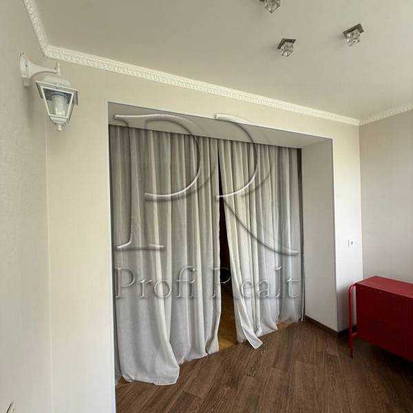 Продажа 3-комнатной квартиры 82 м², Героев Сталинграда просп., 60