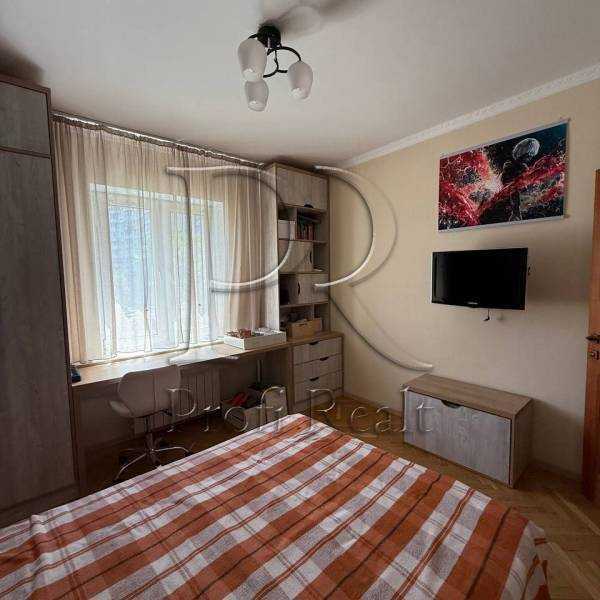 Продажа 3-комнатной квартиры 82 м², Героев Сталинграда просп., 60