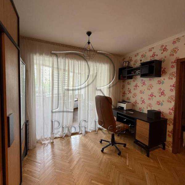 Продажа 3-комнатной квартиры 82 м², Героев Сталинграда просп., 60
