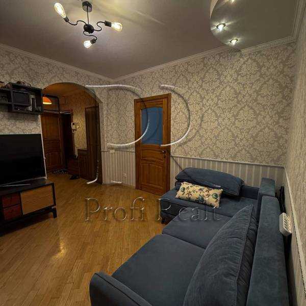 Продажа 3-комнатной квартиры 82 м², Героев Сталинграда просп., 60