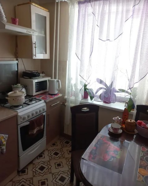 Продаж 2-кімнатної квартири 51.6 м², Михайла Лушпи просп.