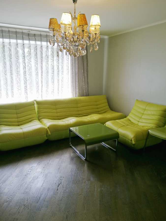 Продажа 2-комнатной квартиры 50.2 м², Верховинная ул., 82