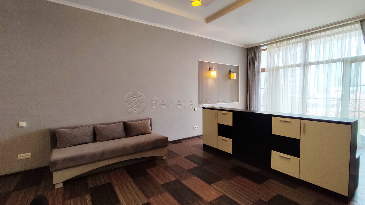 Оренда 1-кімнатної квартири 59 м², Гагарінське Плато вул.