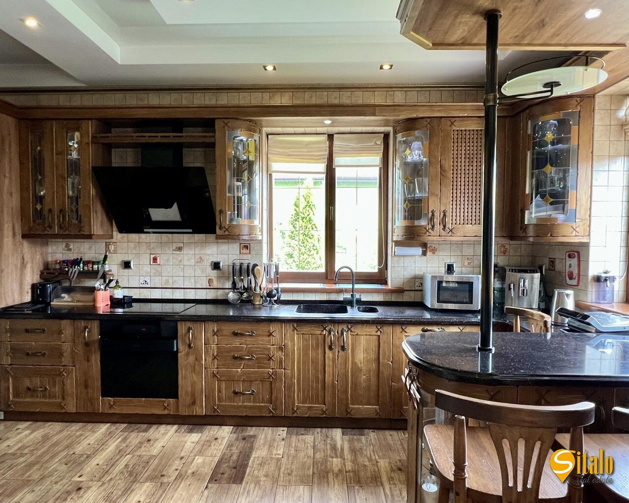 Продажа дома 200 м², 13-я Луговая ул.