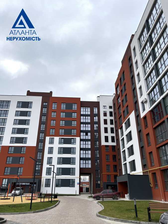 Продажа 2-комнатной квартиры 77.3 м², Князя Володимира, 22а