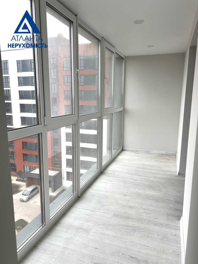 Продажа 2-комнатной квартиры 77.3 м², Князя Володимира, 22а