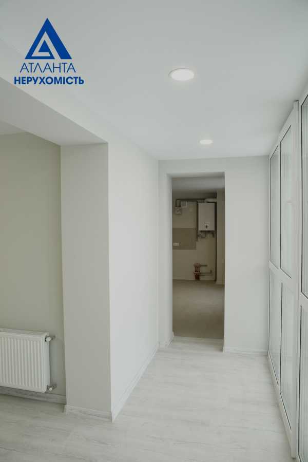 Продажа 2-комнатной квартиры 77.3 м², Князя Володимира, 22а