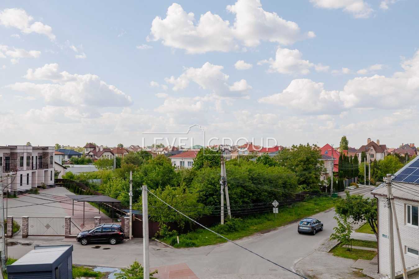 Продажа 2-комнатной квартиры 52 м², Зеленая ул., 27