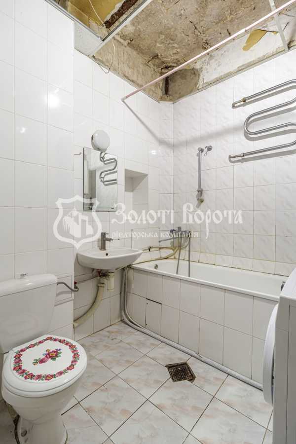 Продаж 2-кімнатної квартири 52.1 м², Костьольна вул., 6