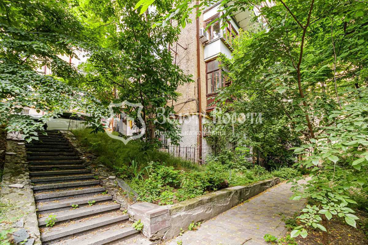 Продаж 2-кімнатної квартири 52.1 м², Костьольна вул., 6