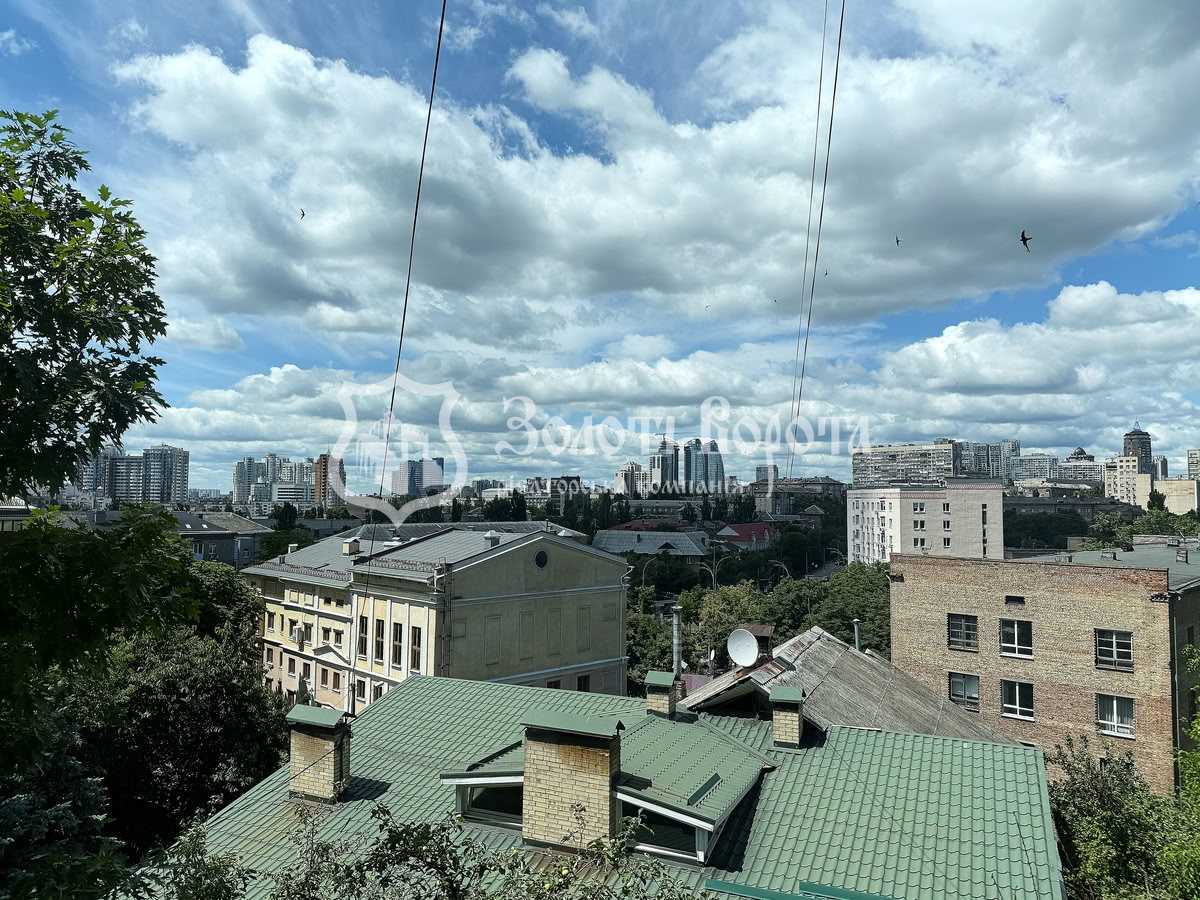 Продаж 2-кімнатної квартири 48 м², Бастіонний пров., 11