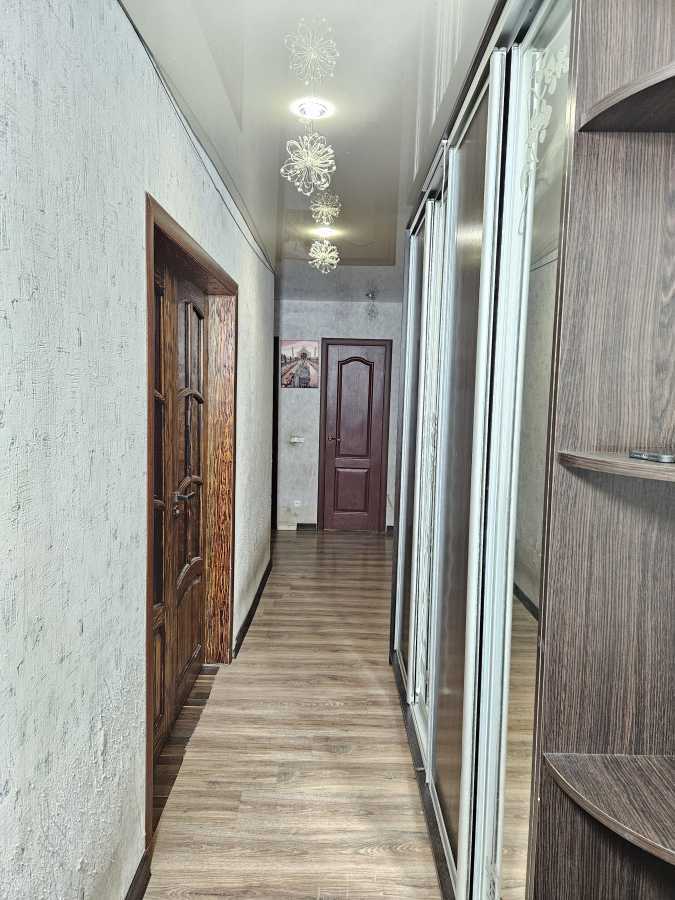 Продажа 3-комнатной квартиры 64 м², Белогородская ул., 45