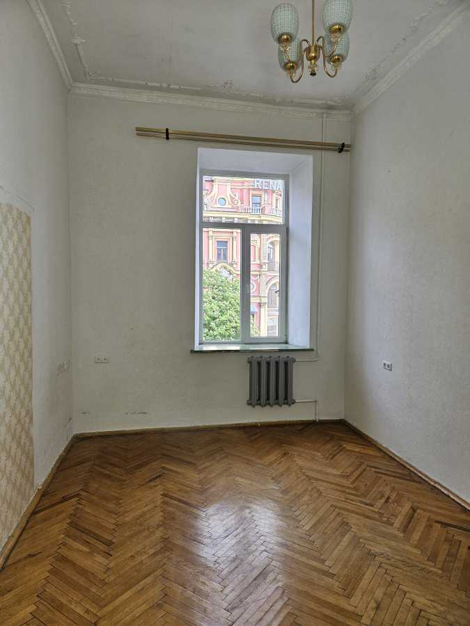 Продаж 3-кімнатної квартири 74 м², Володимирська вул.