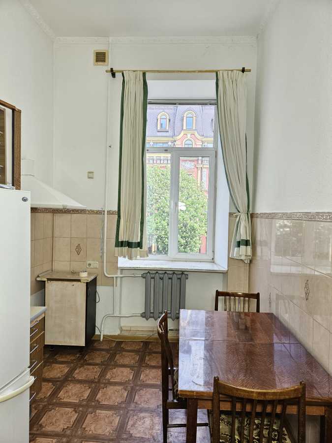 Продаж 3-кімнатної квартири 74 м², Володимирська вул.