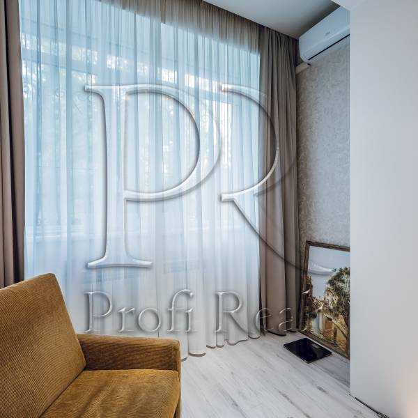 Продажа 2-комнатной квартиры 52 м², Попудренко ул., 18А