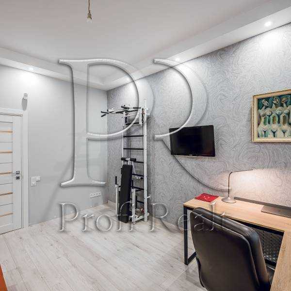 Продажа 2-комнатной квартиры 52 м², Попудренко ул., 18А
