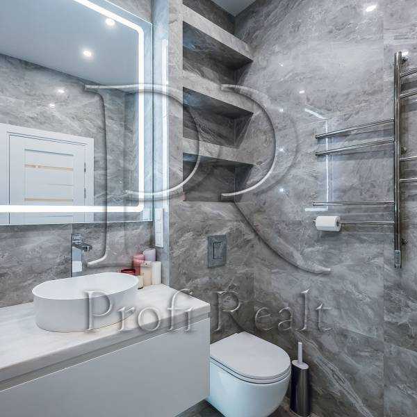 Продажа 2-комнатной квартиры 52 м², Попудренко ул., 18А