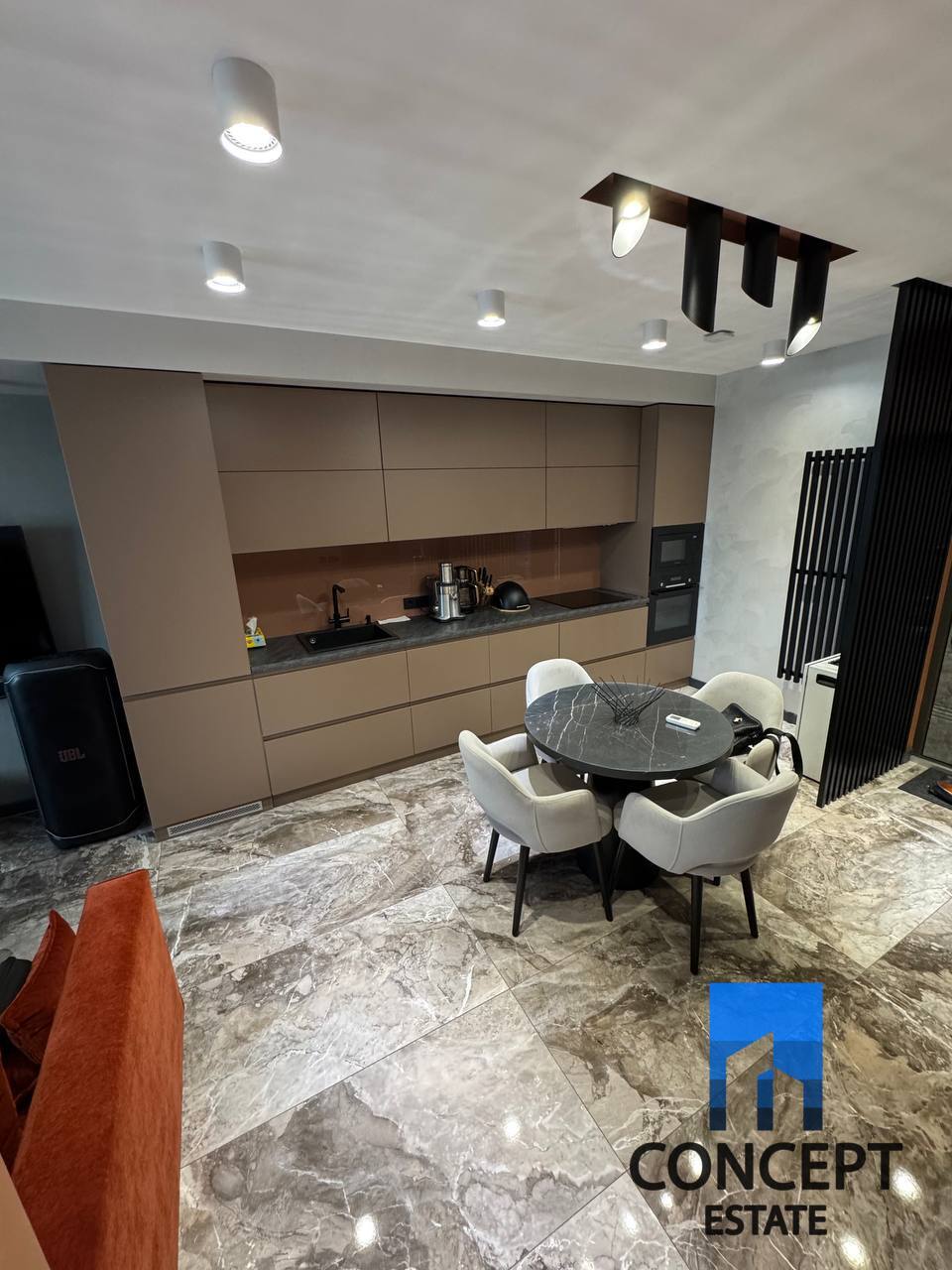 Продажа 2-комнатной квартиры 49 м², Набережная Победы ул.