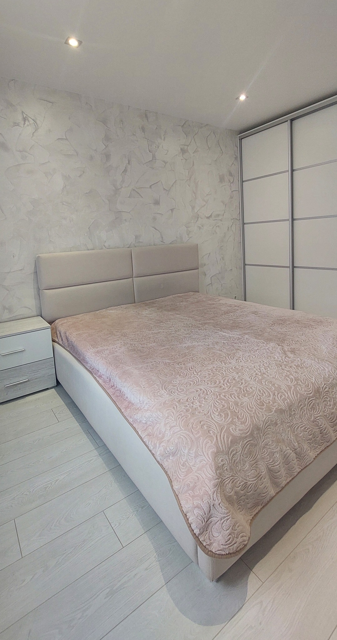 Продажа 3-комнатной квартиры 64 м², Барабашова ул., 38