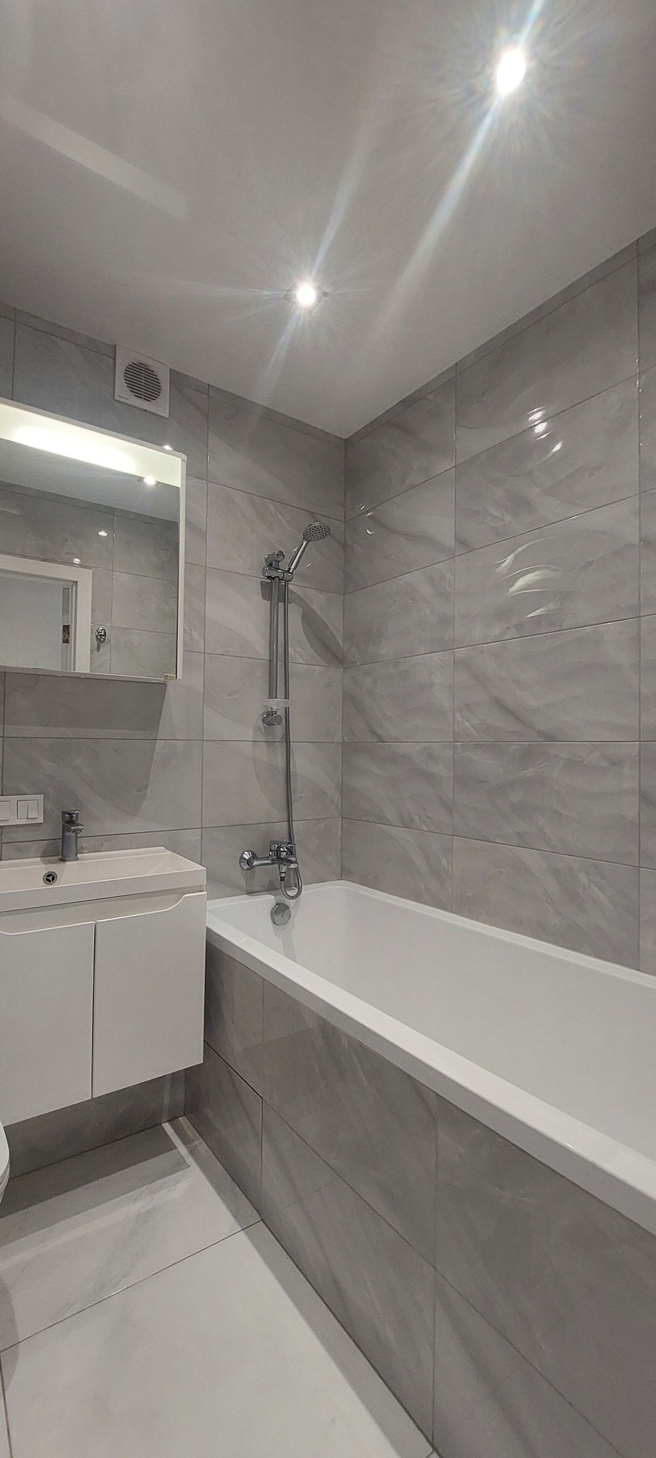 Продажа 3-комнатной квартиры 64 м², Барабашова ул., 38
