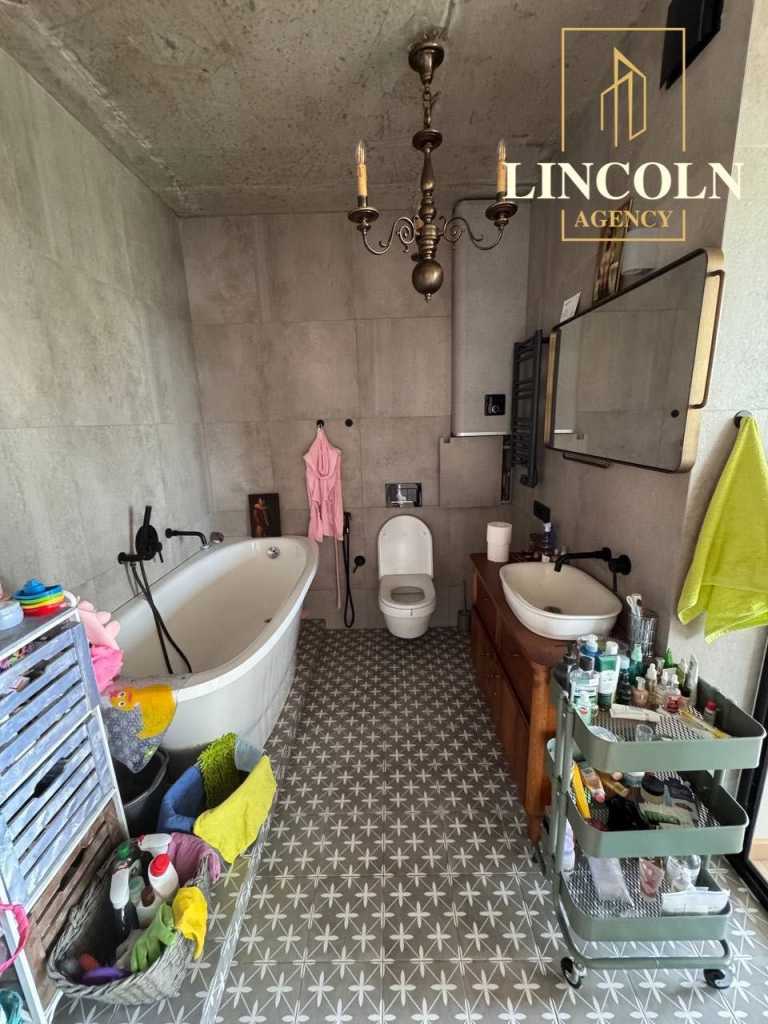 Продажа 2-комнатной квартиры 60 м², Ватутина ул., 111