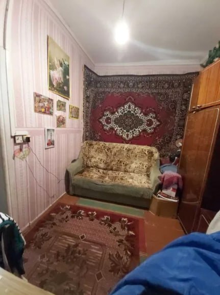 Продаж 2-кімнатної квартири 18.2 м², Воскресенська вул.