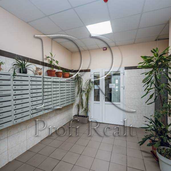 Продаж 2-кімнатної квартири 68 м², Краківська вул., 27