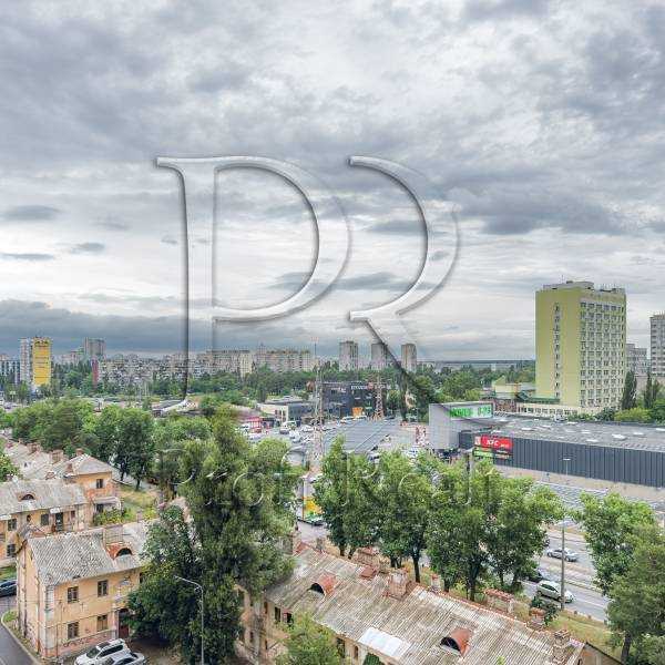 Продаж 2-кімнатної квартири 68 м², Краківська вул., 27