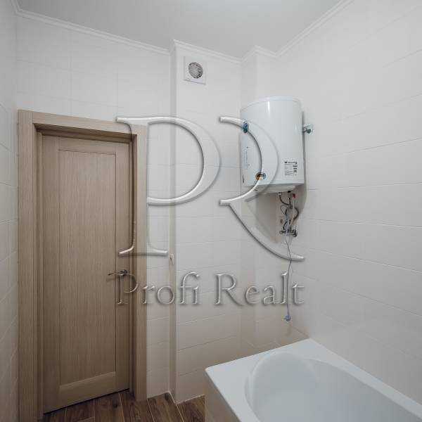 Продаж 2-кімнатної квартири 68 м², Краківська вул., 27