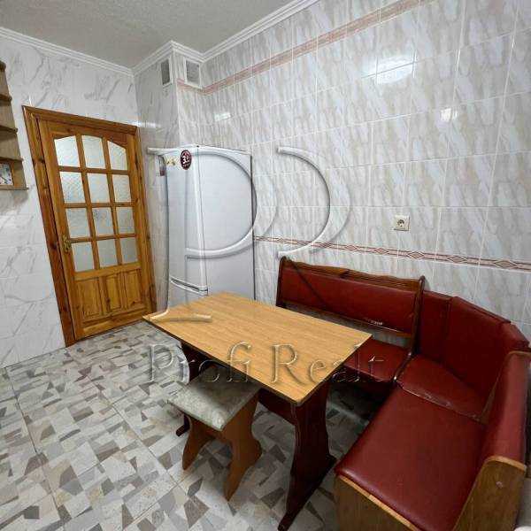 Продаж 5-кімнатної квартири 99 м², Тростянецька вул., 3