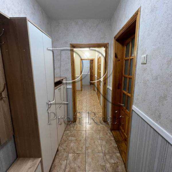 Продаж 5-кімнатної квартири 99 м², Тростянецька вул., 3