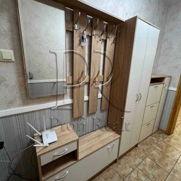 Продаж 5-кімнатної квартири 99 м², Тростянецька вул., 3