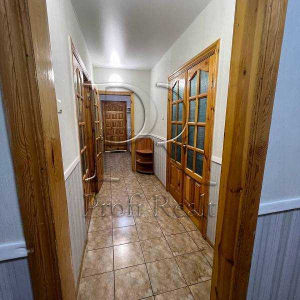 Продаж 5-кімнатної квартири 99 м², Тростянецька вул., 3