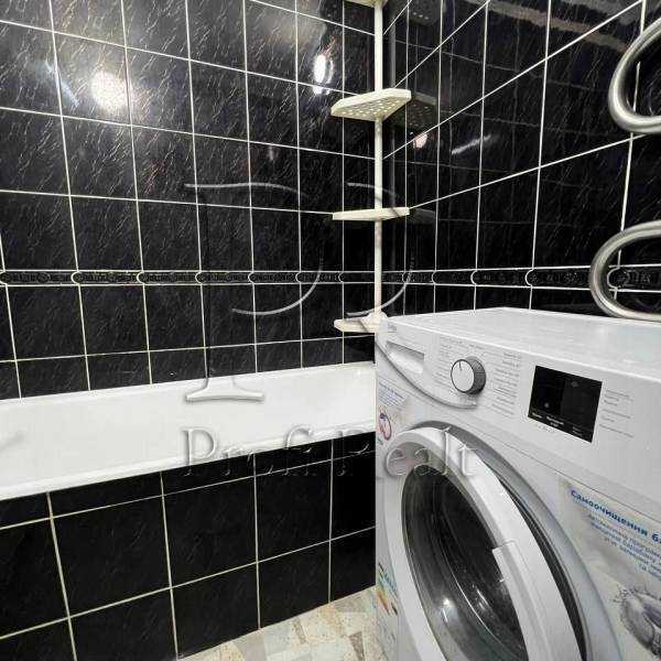 Продаж 5-кімнатної квартири 99 м², Тростянецька вул., 3