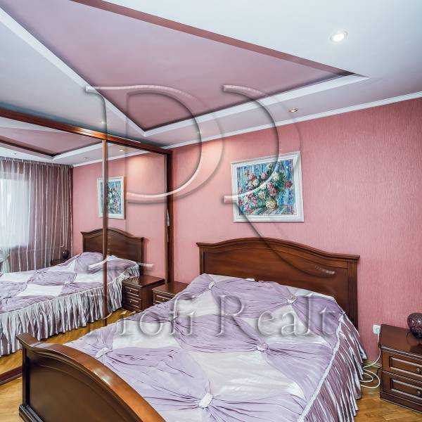 Продажа 3-комнатной квартиры 80 м², Николая Василенко ул., 14Г