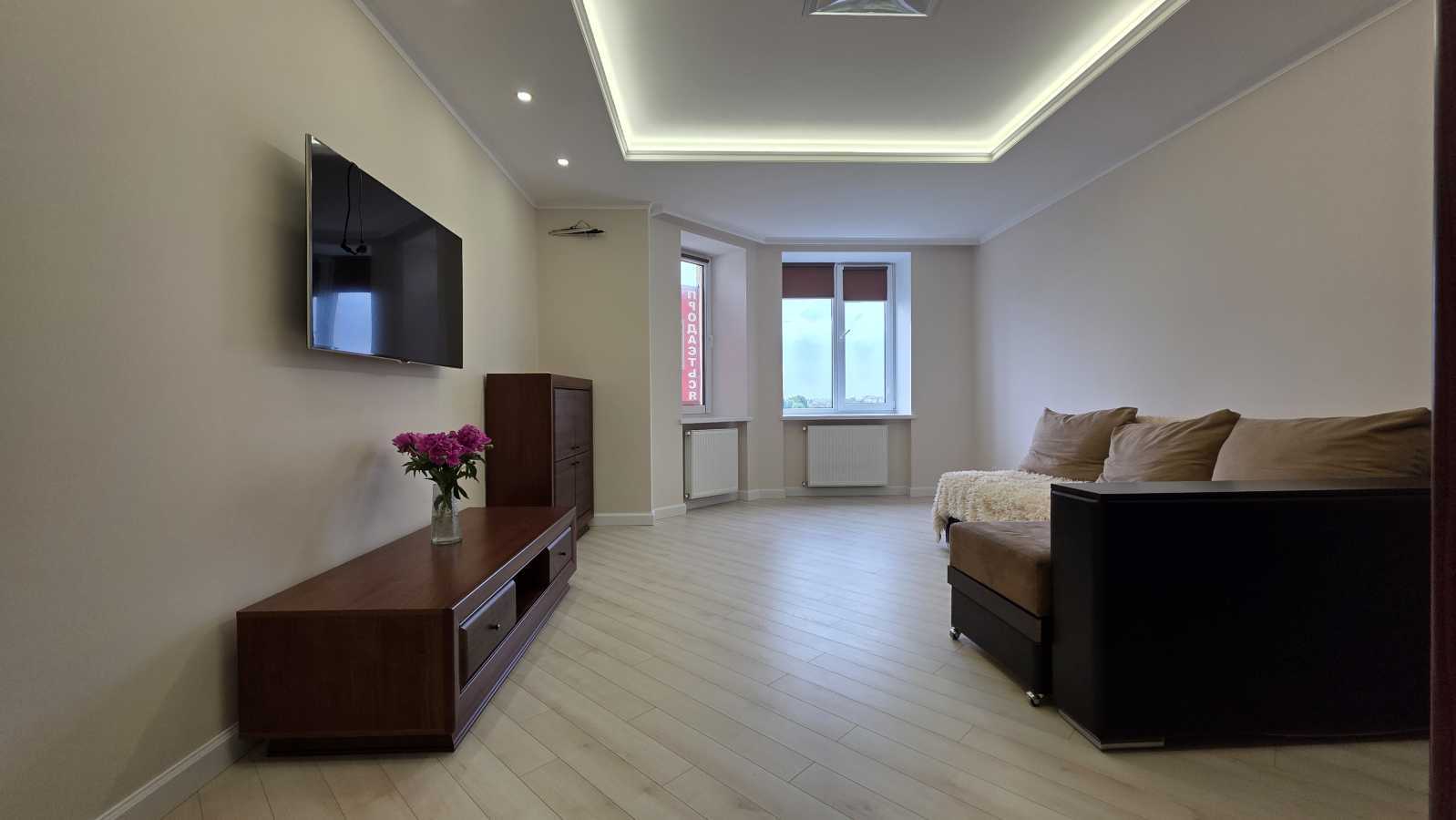 Продаж 3-кімнатної квартири 89 м², Набережна вул., 10