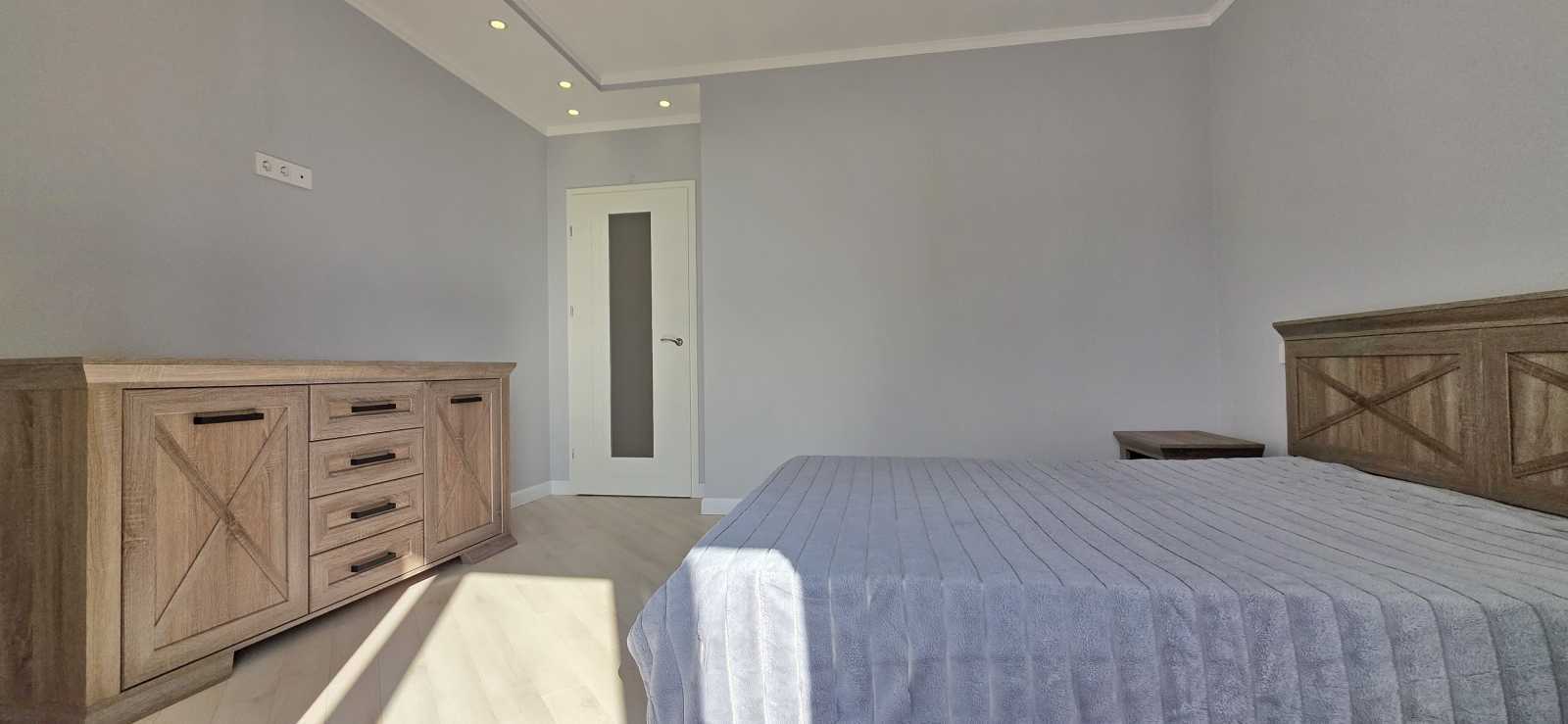Продаж 3-кімнатної квартири 89 м², Набережна вул., 10