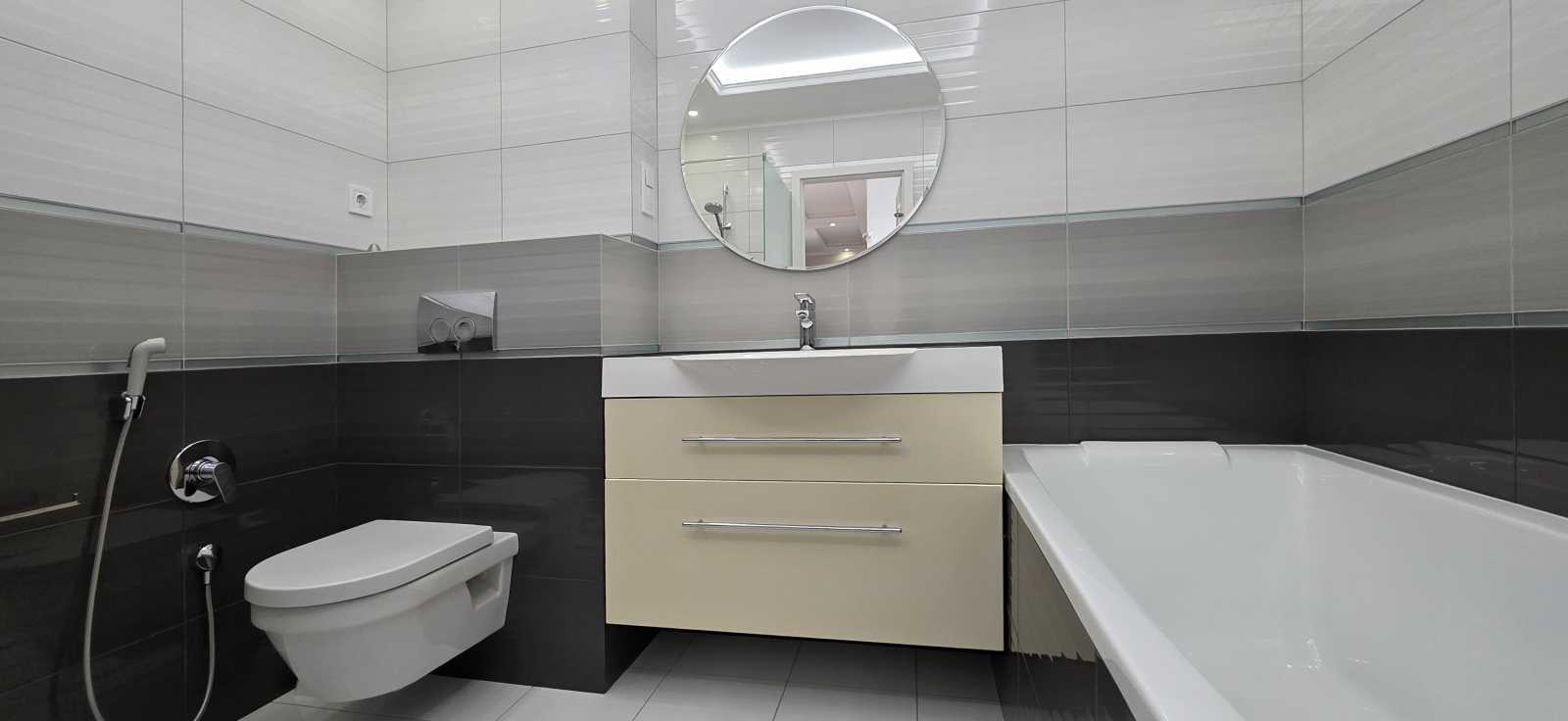 Продаж 3-кімнатної квартири 89 м², Набережна вул., 10