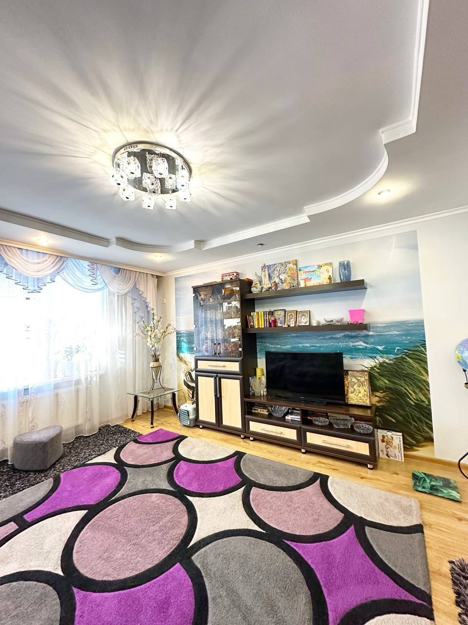 Продаж 2-кімнатної квартири 58.5 м², Інтернаціоналістів вул.